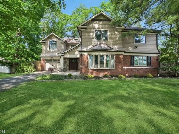 3811 Park Ave, Edison, NJ 08820