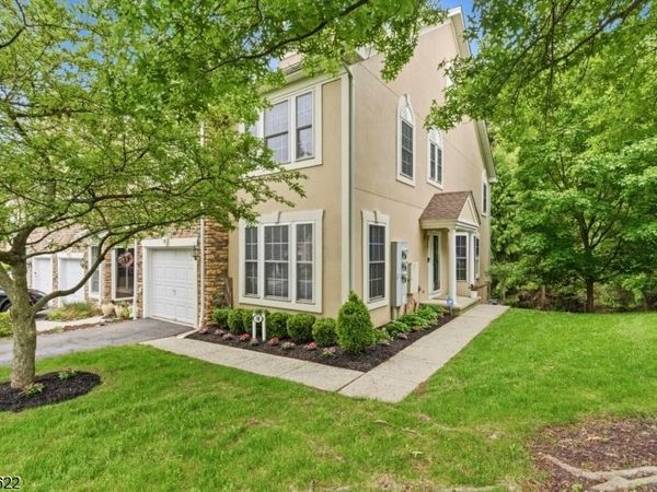 18 Birchwood Ln, North Haledon, NJ 07508