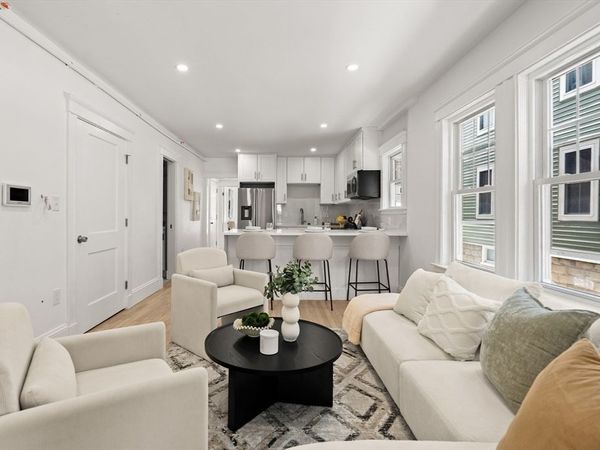 60 Derby St, Unit 3, Somerville, MA 02145