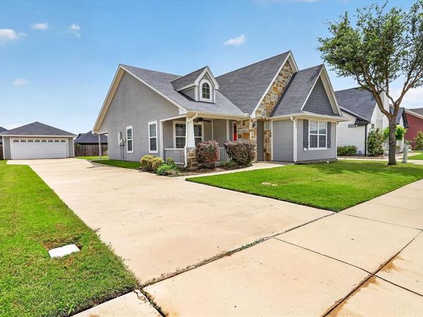 505 Heritage Trail, Burleson, TX 76028
