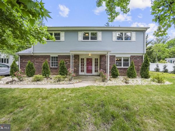 9 CHERRY BROOK LANE, HIGHTSTOWN, NJ 08520