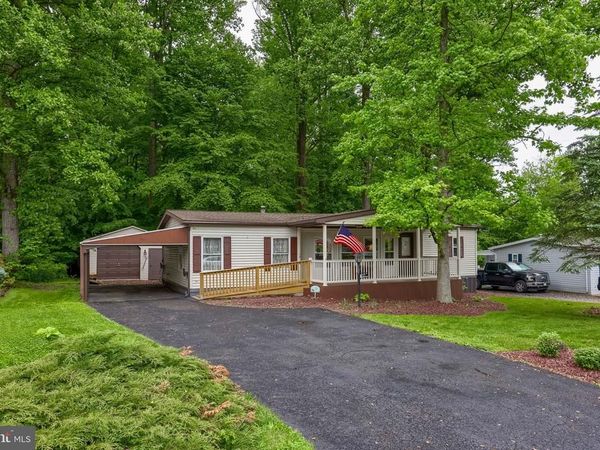 12 POPLAR DRIVE , MANHEIM, PA 17545