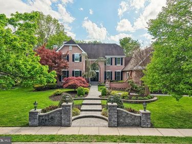21 BROOKWOOD ROAD, MOUNT LAUREL, NJ 08054