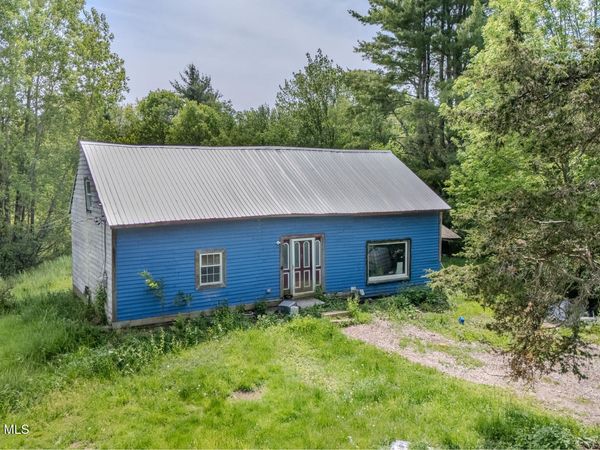 328 North Road, Averill Park, NY 12018