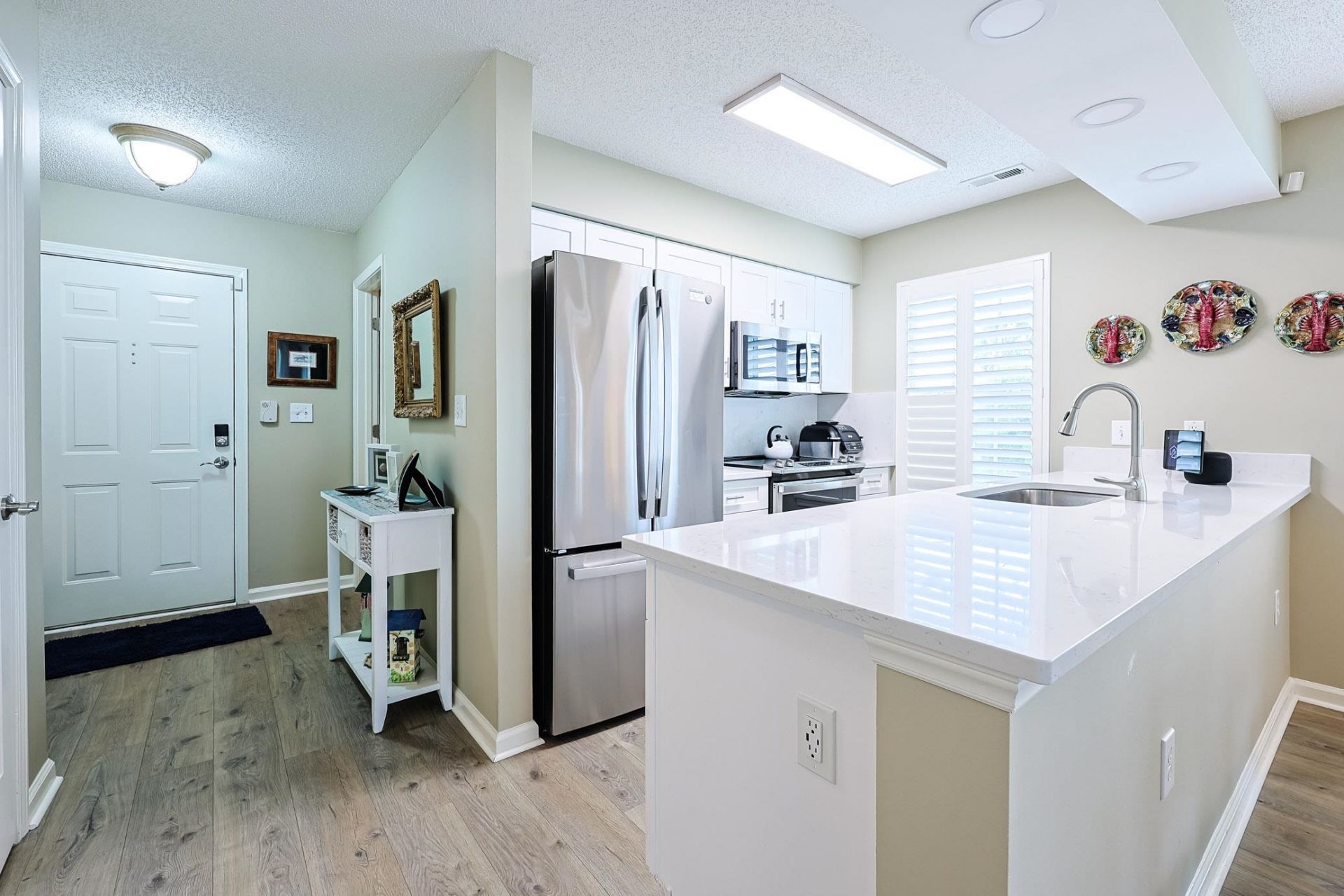 643 Woodmoor Dr.  Photo 10