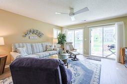 643 Woodmoor Dr.  photo 4