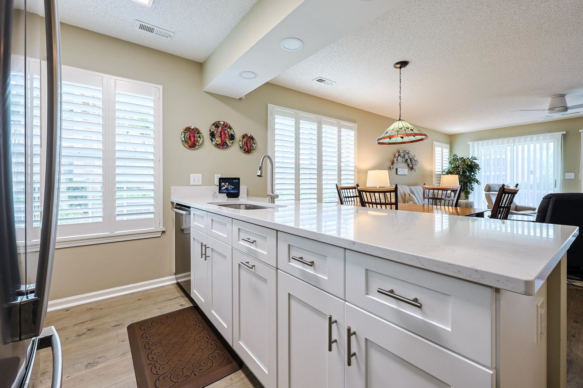 643 Woodmoor Dr.  Photo 8