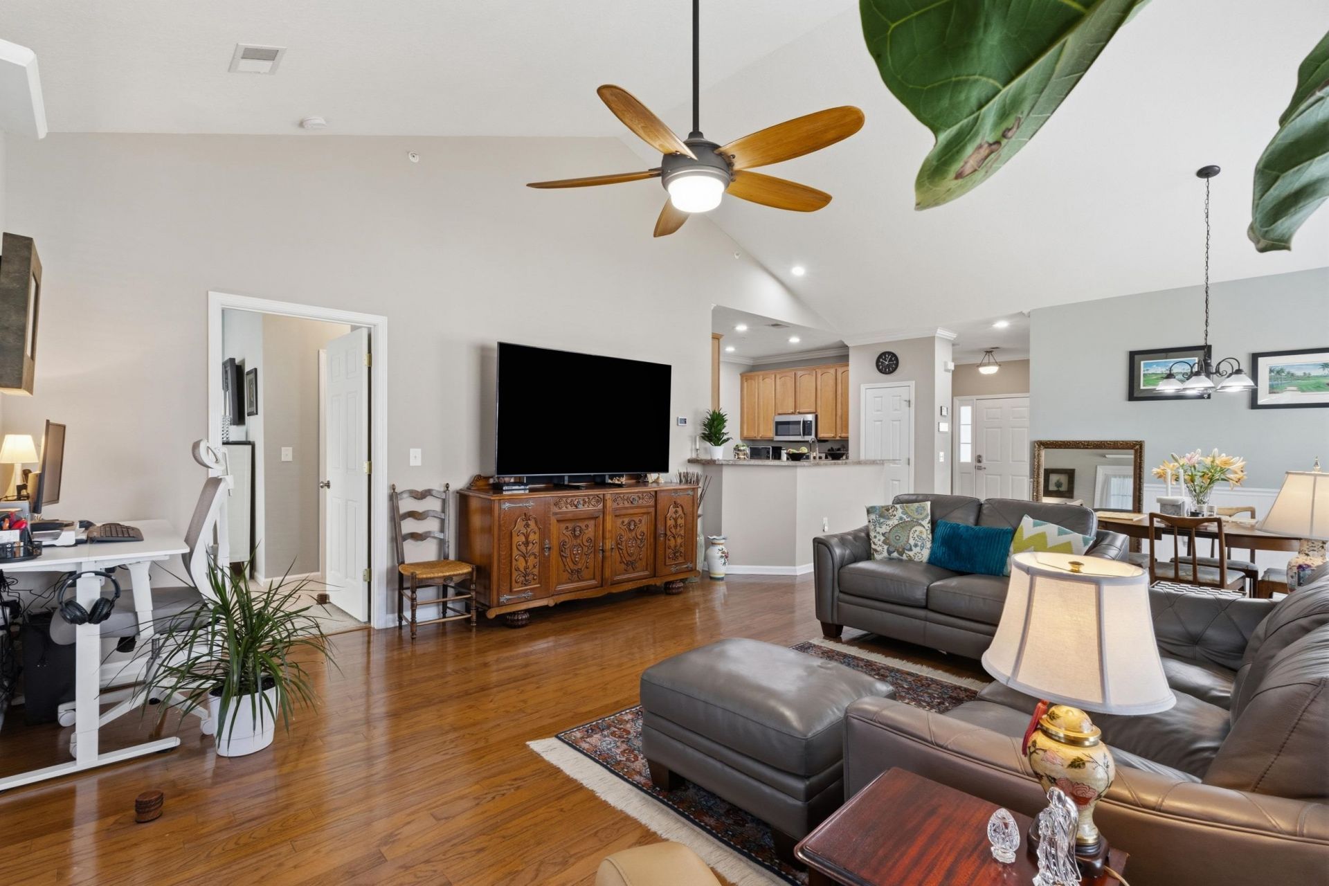 411 Mahogany Dr. Photo 5