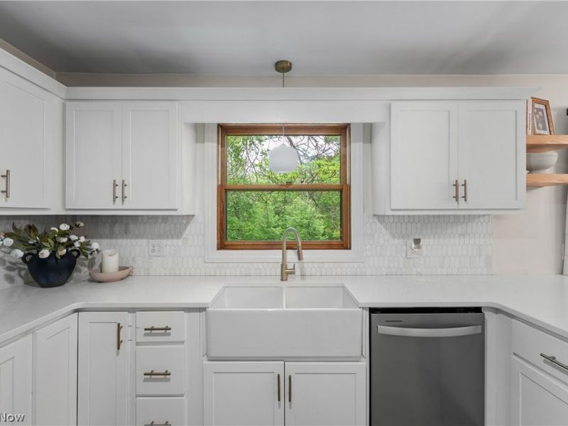 8496 Shadyview Avenue NW, Clinton, OH 44216 Photo 7