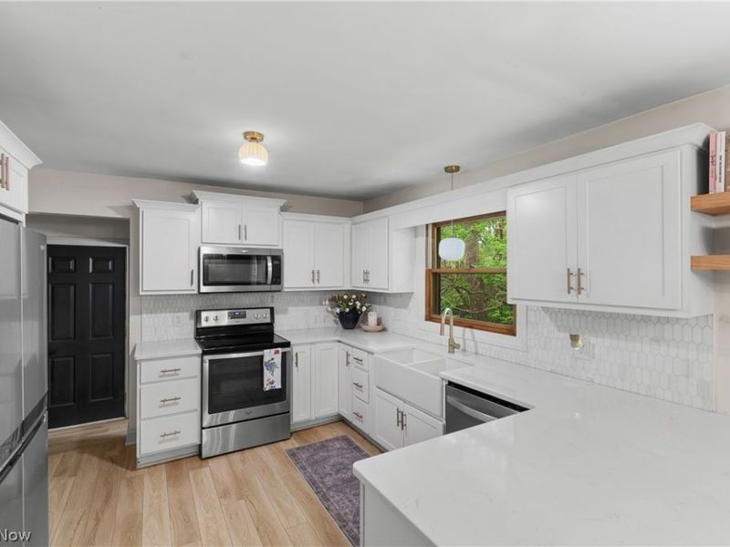 8496 Shadyview Avenue NW, Clinton, OH 44216 Photo 9