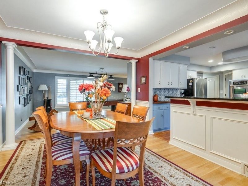 22212 E Byron Road , Shaker Heights, OH 44122 Photo 16