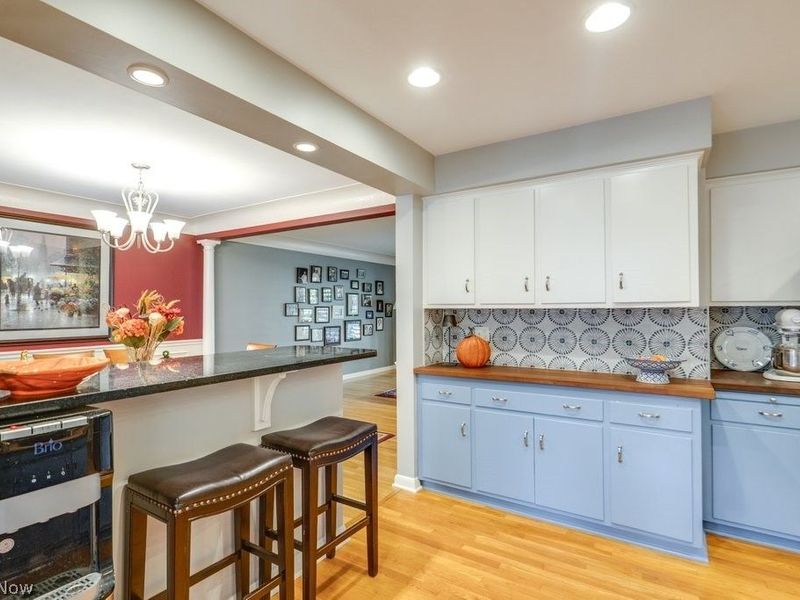 22212 E Byron Road , Shaker Heights, OH 44122 Photo 19