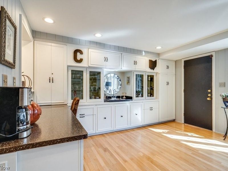 22212 E Byron Road , Shaker Heights, OH 44122 Photo 25
