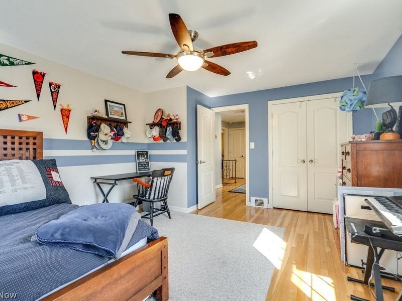 22212 E Byron Road , Shaker Heights, OH 44122 Photo 30