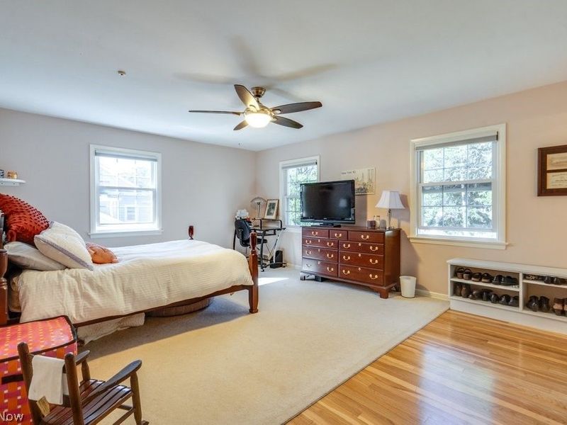 22212 E Byron Road , Shaker Heights, OH 44122 Photo 36