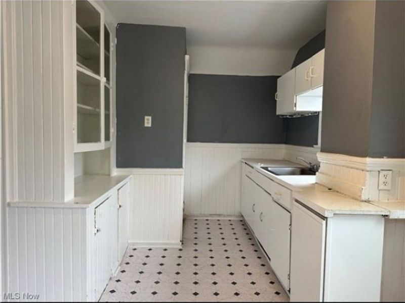 1043 E 68th Street, Cleveland, OH 44103 Photo 10