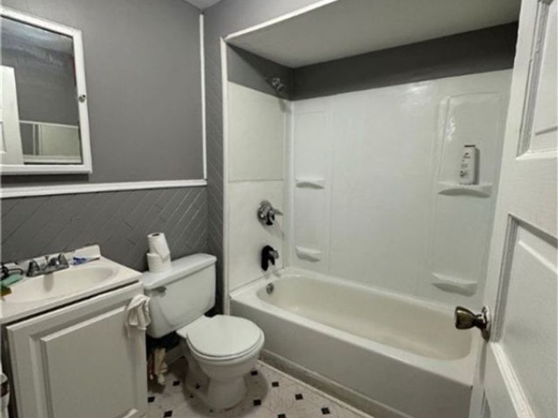 1043 E 68th Street, Cleveland, OH 44103 Photo 19