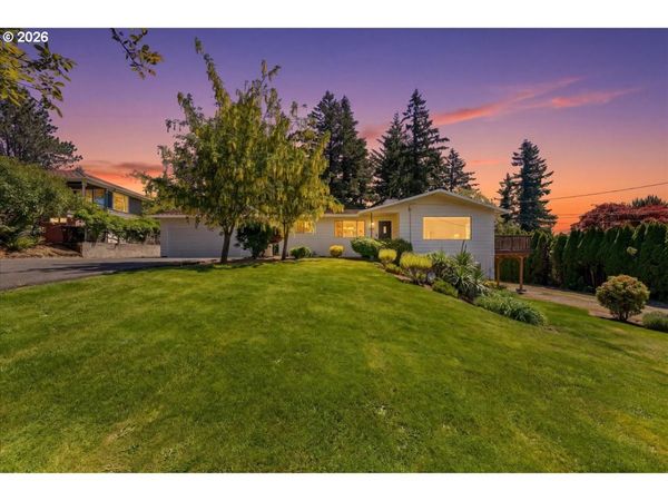 10100 SE WALNUT DR, Happy Valley, OR 97086