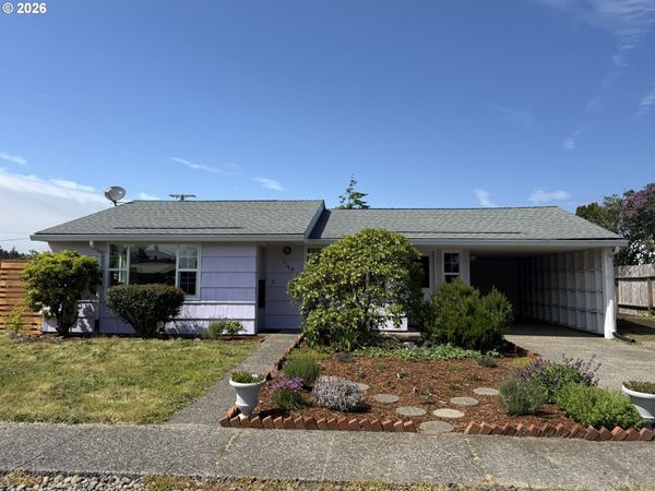 1179 6TH ST, Florence, OR 97439