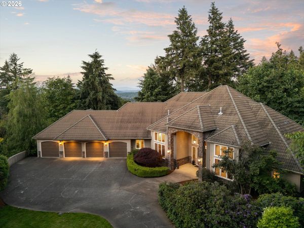 19700 WILDWOOD DR, West Linn, OR 97068