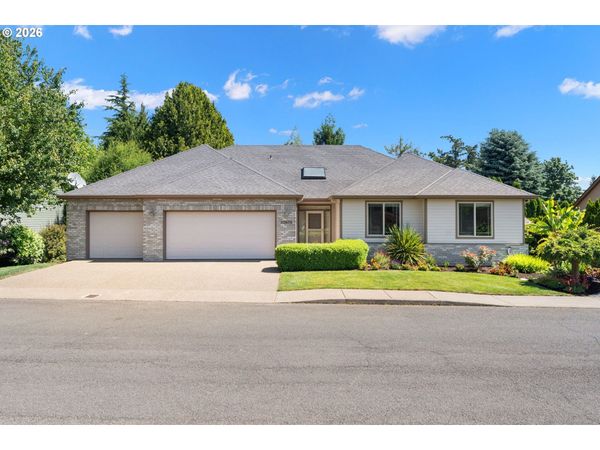 15670 SE WILLS WAY, Milwaukie, OR 97267