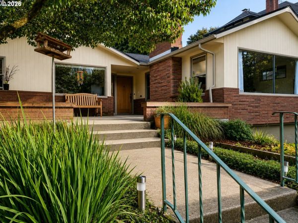 2803 NE 16TH AVE, Portland, OR 97212