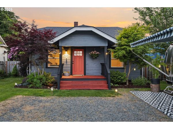 455 N 9TH ST, St. Helens, OR 97051