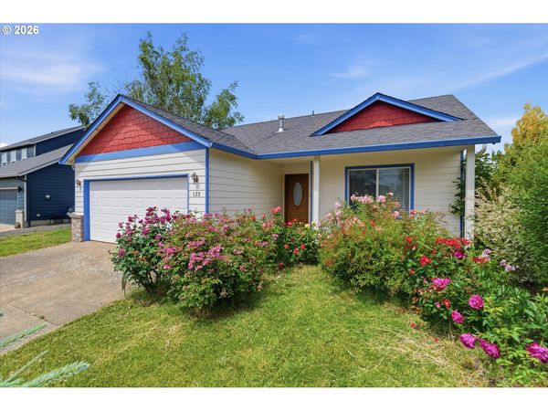 132 NW HOWARD LN, Dallas, OR 97338
