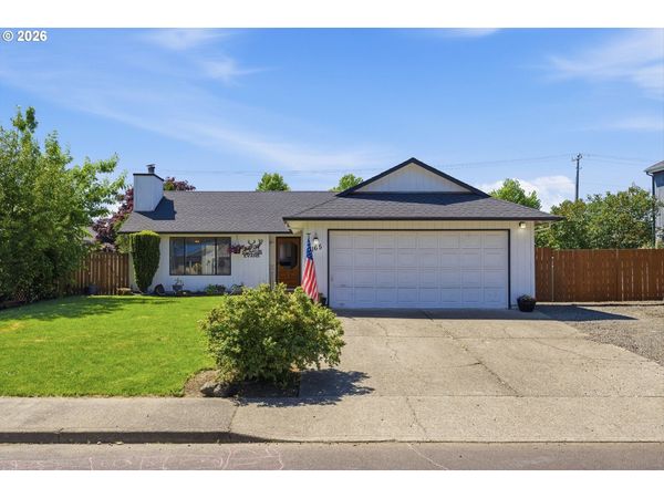 165 SW 12TH AVE, Canby, OR 97013