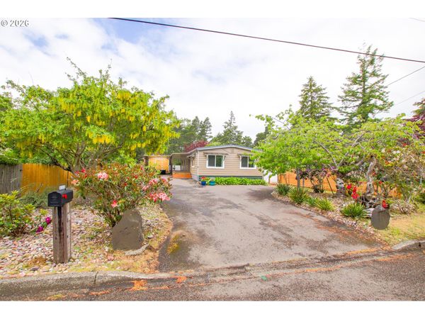 1431 MAPLE ST, Florence, OR 97439