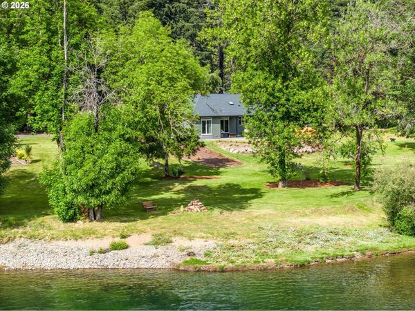 45542 S GATE CREEK RD, Vida, OR 97488