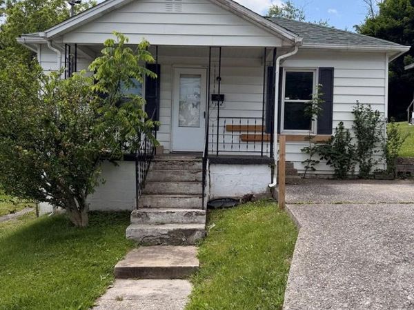 106 STANLEY STREET, BECKLEY, WV 25801