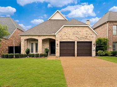 45 Secluded Pond Drive, Frisco, TX 75034