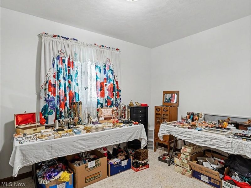3856 Moonglo Street NW, Uniontown, OH 44685 Photo 18