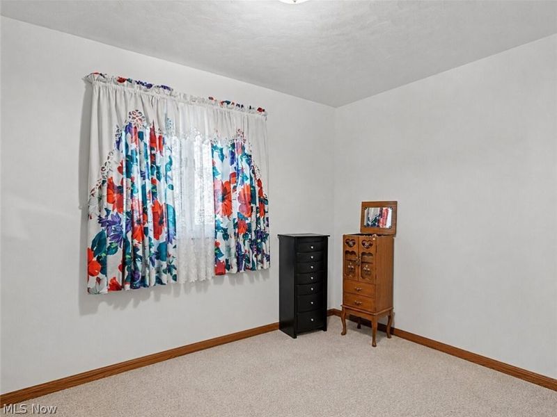3856 Moonglo Street NW, Uniontown, OH 44685 Photo 19