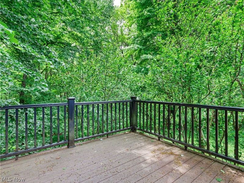 3856 Moonglo Street NW, Uniontown, OH 44685 Photo 25