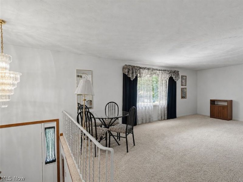 3856 Moonglo Street NW, Uniontown, OH 44685 Photo 5