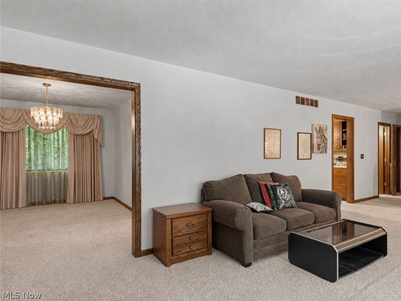 3856 Moonglo Street NW, Uniontown, OH 44685 Photo 7