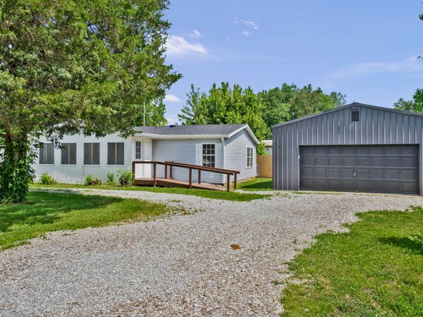 384 Honey Locust Place , North Vernon, IN 47265