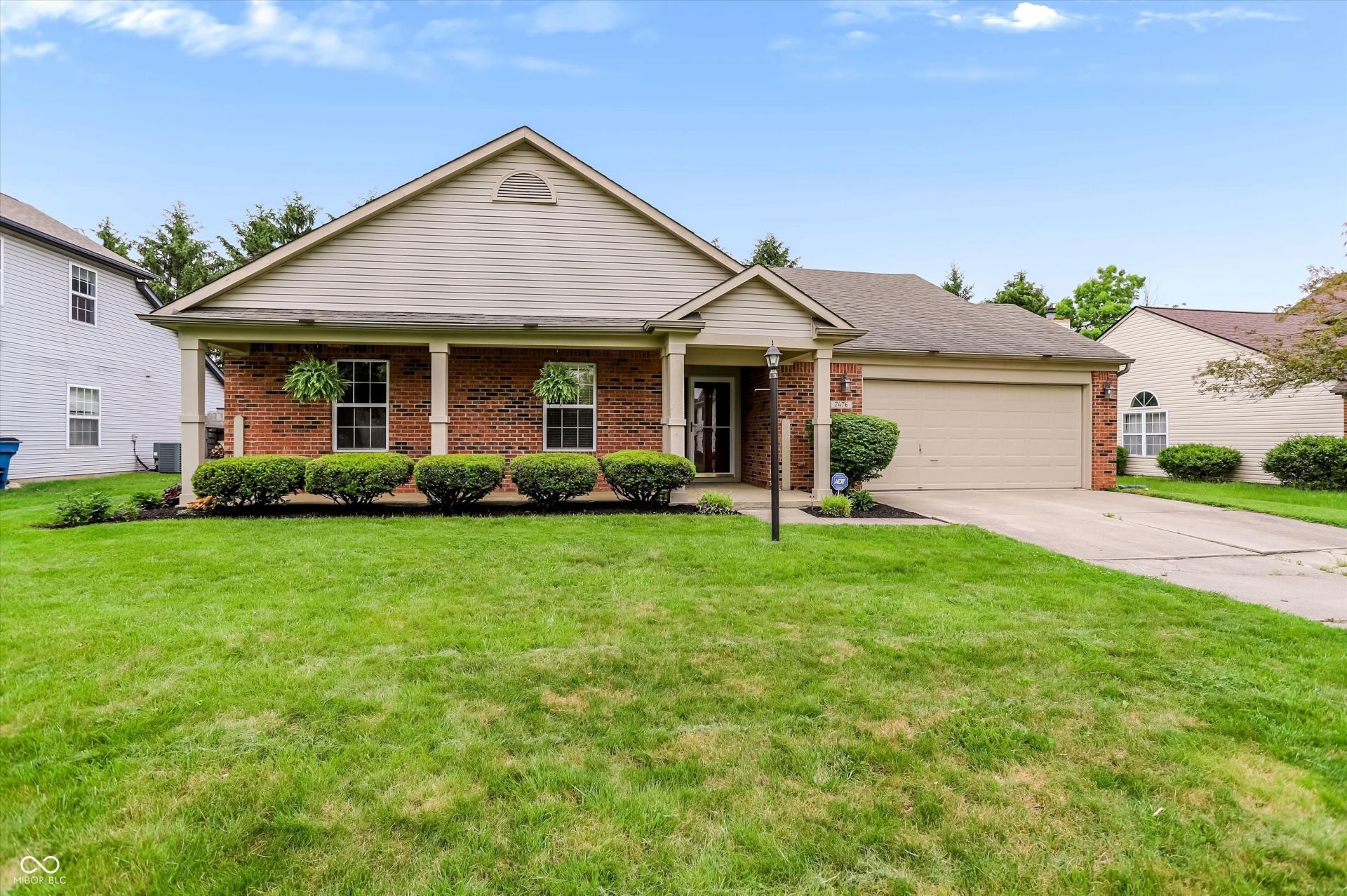 7476 Chipwood Drive, Noblesville, IN 46062 Main Photo