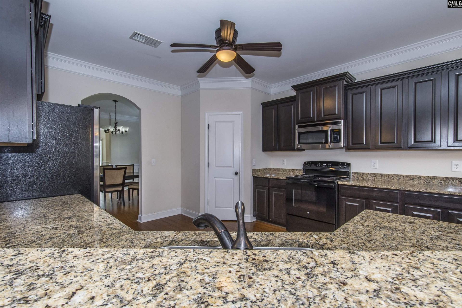 199 Rossmore Drive  Photo 13