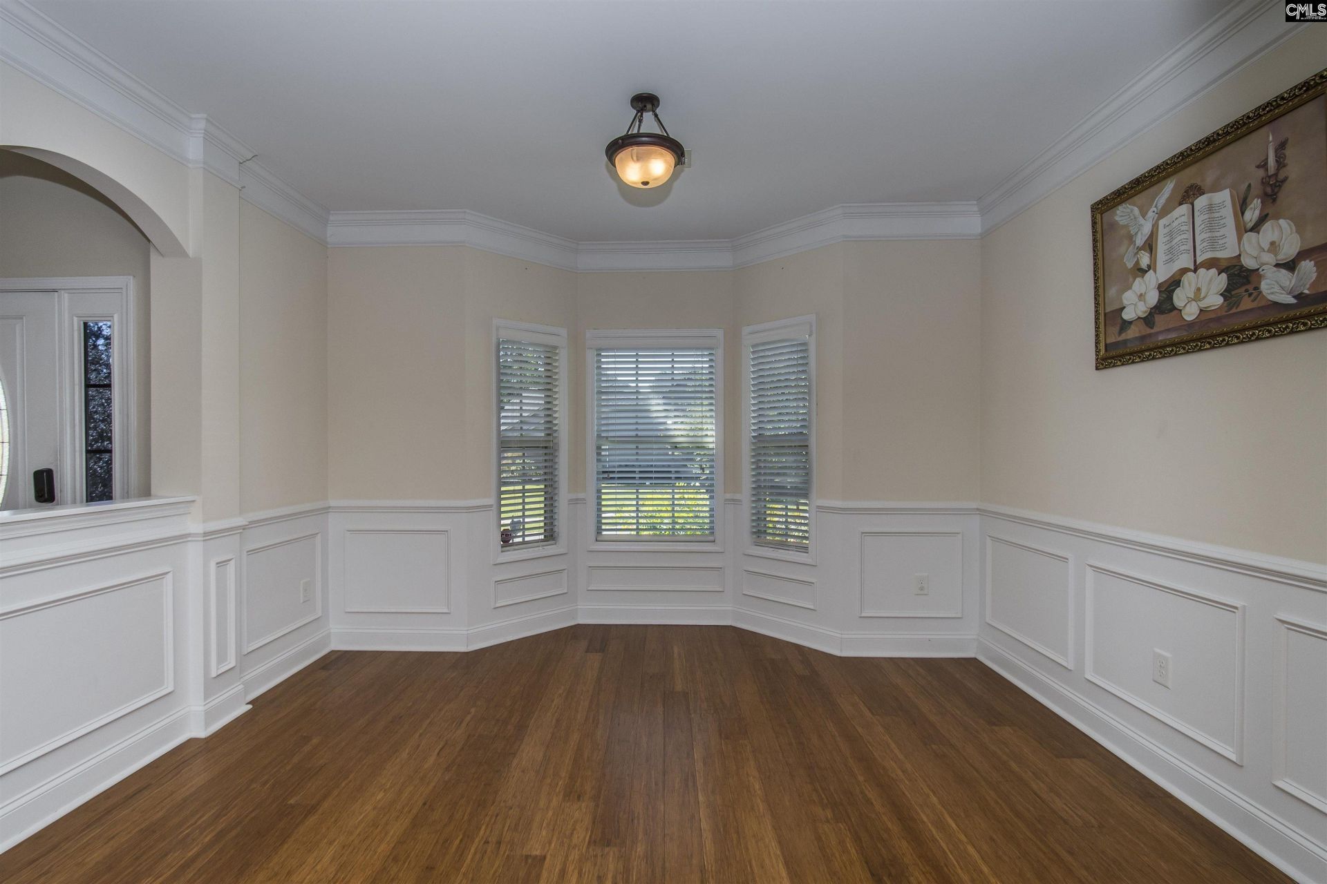 199 Rossmore Drive  Photo 7