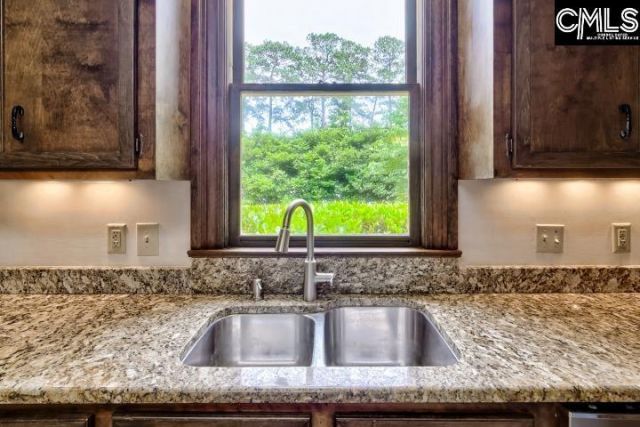 18 Upper Pond Road Photo 23