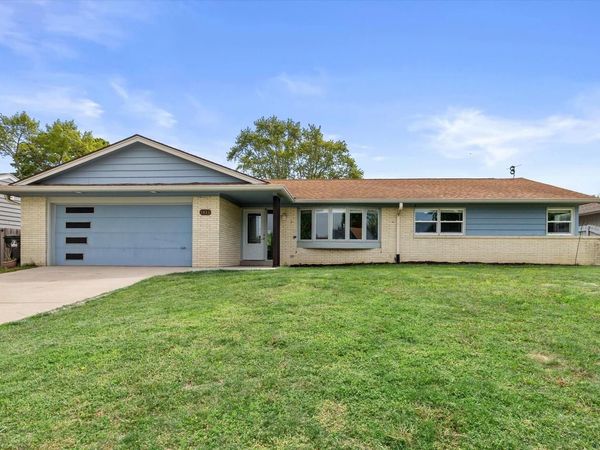 1411 Spring Valley DRIVE, Racine, WI 53405