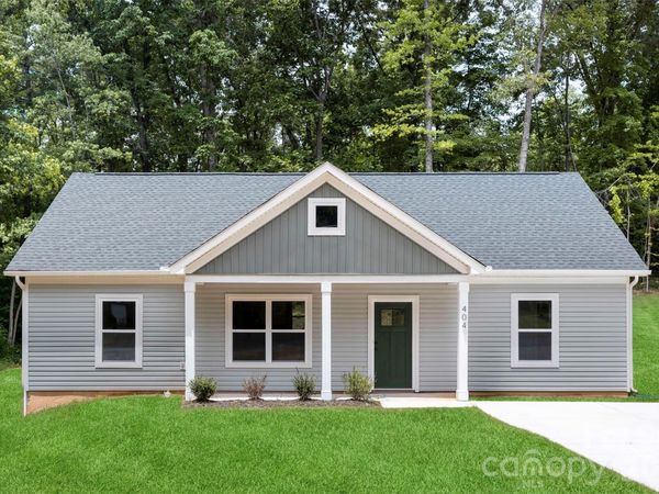 404 Brice Street , Kings Mountain, NC 28086