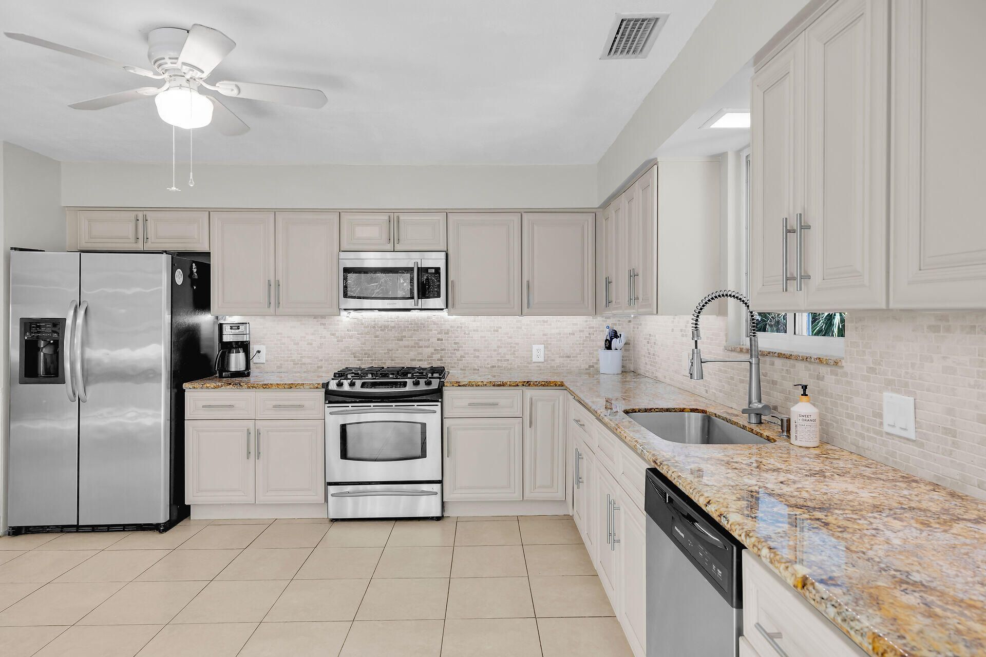 183 Orlando Drive, Tavernier, FL 33070 Photo