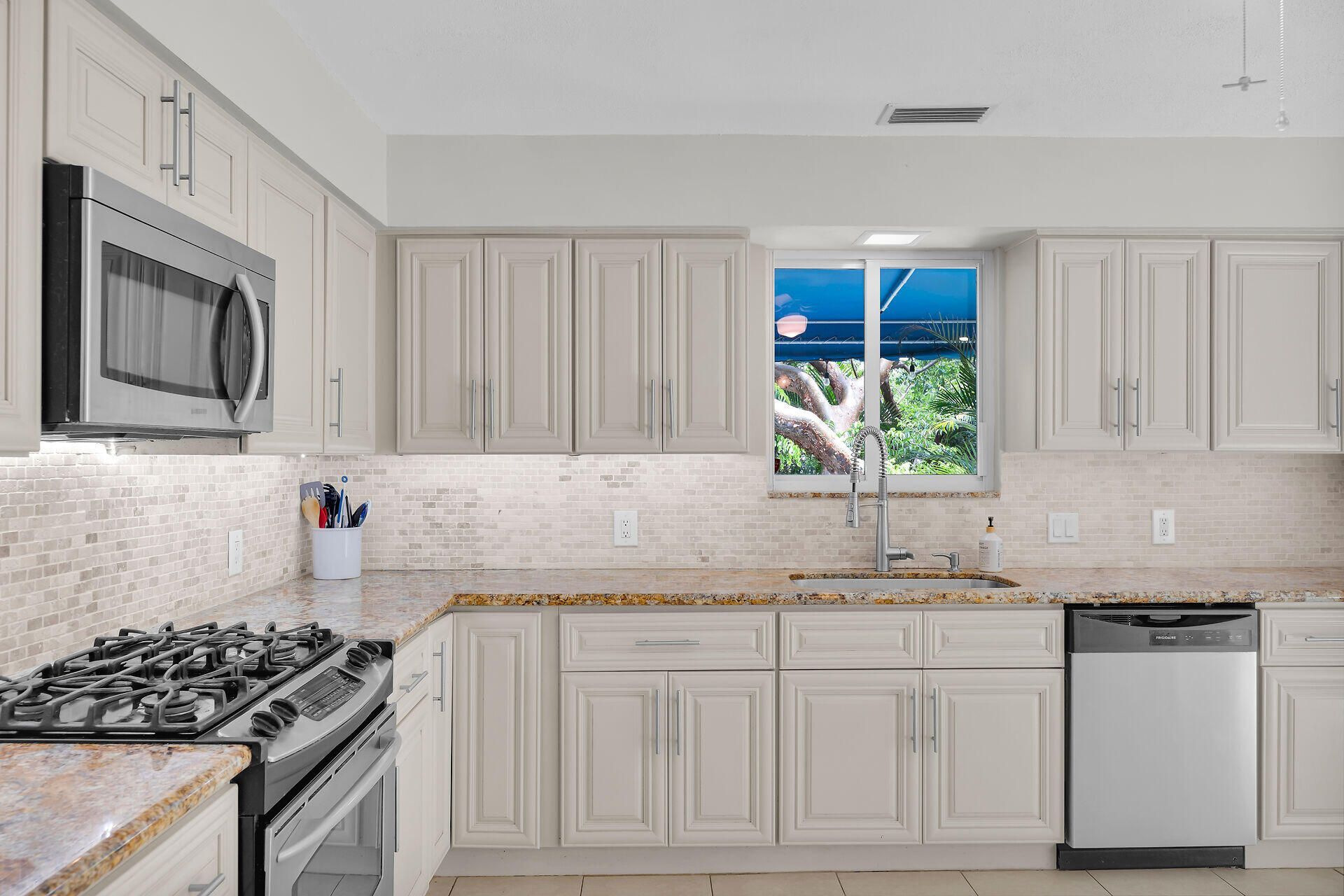 183 Orlando Drive, Tavernier, FL 33070 Photo