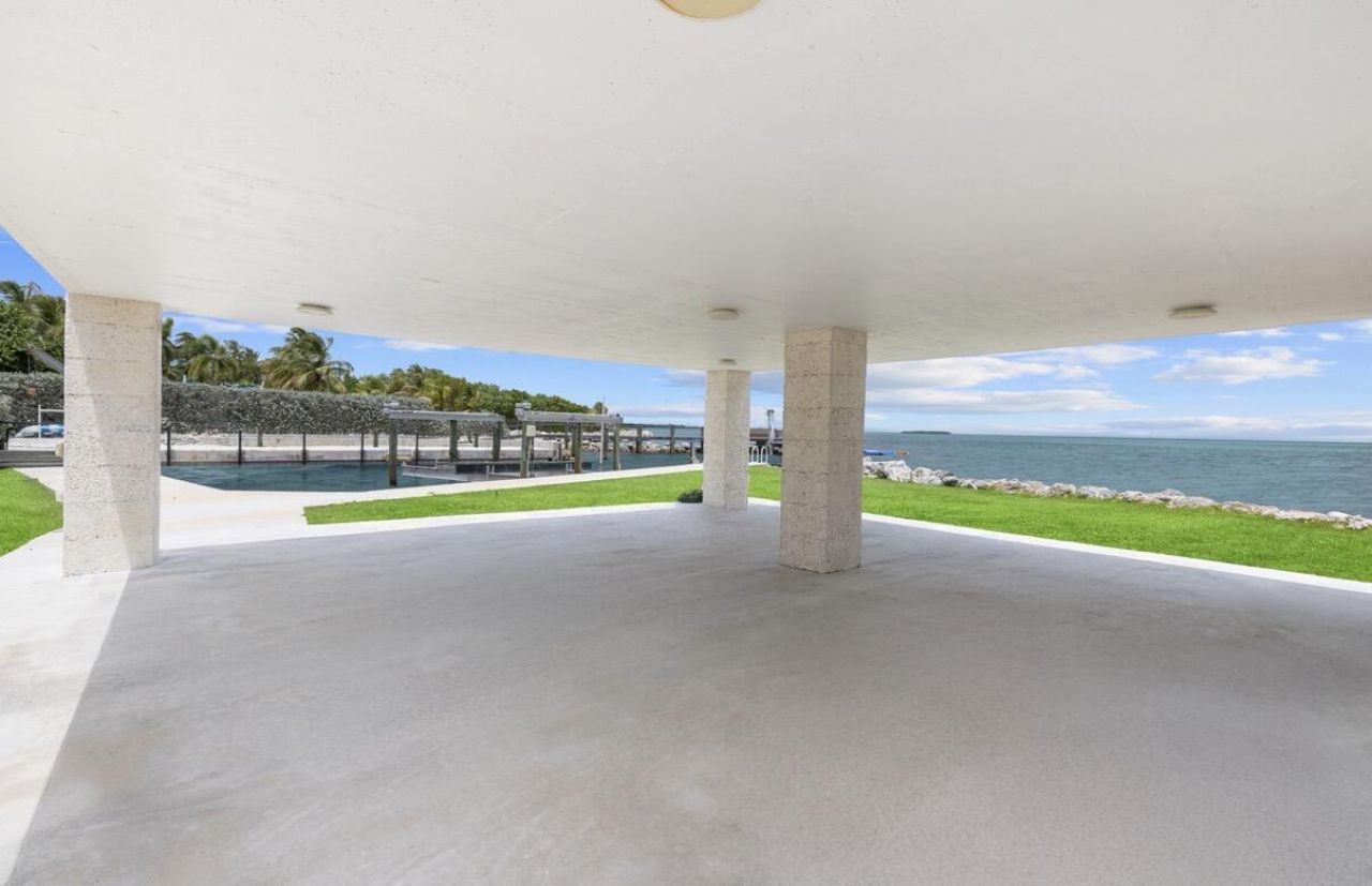 89401 Old Highway, Tavernier, FL 33070 Photo