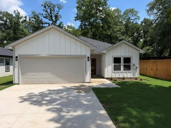 14583 Cherokee Lane, Log Cabin, TX 75148