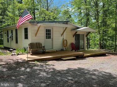 223 GRANNIES , WINCHESTER, VA 22603